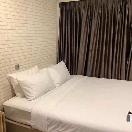 Cr.Hotel Makkasan Exterior foto