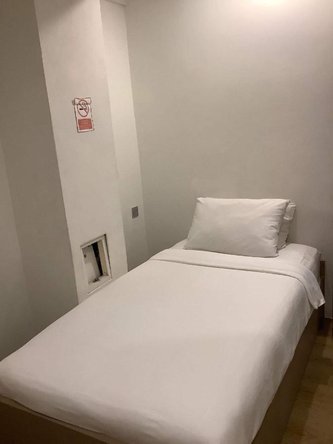 Cr.Hotel Makkasan Exterior foto